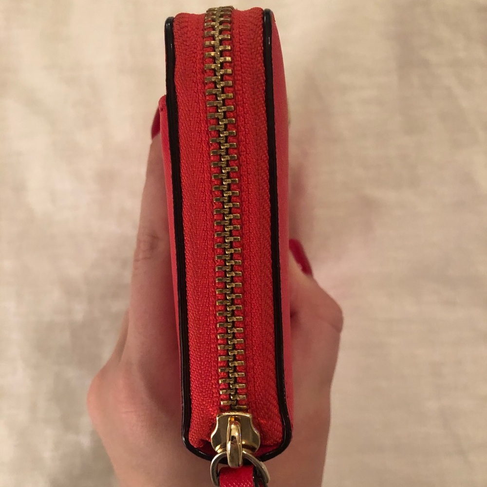 Long Kate Spade Wallet - Picture 5 of 8
